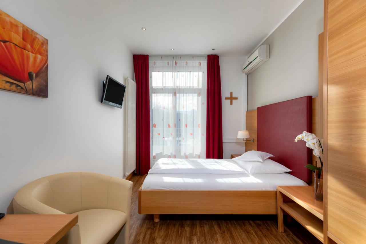 Hotel Kolping Merano Eksteriør billede